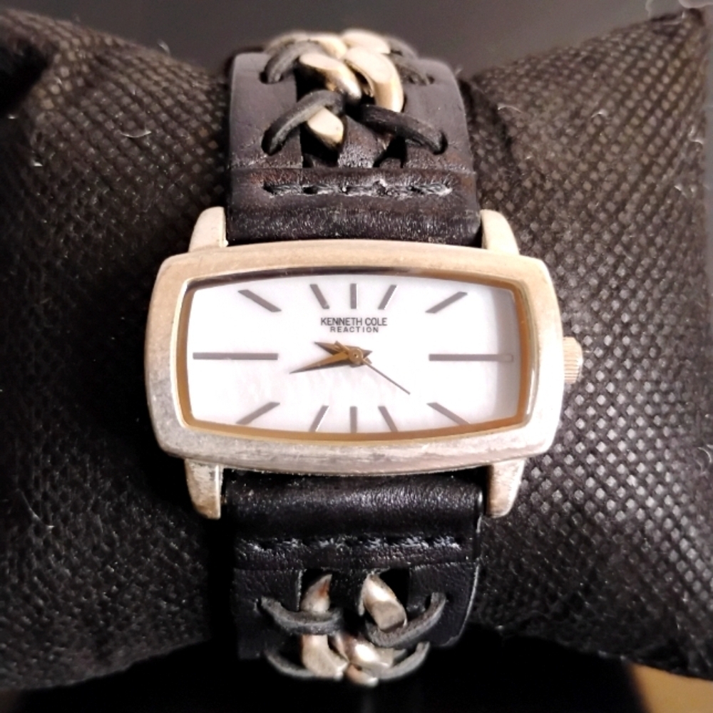 Kenneth Cole Reaction Womens Black Leather and‎ Stainless Steel Band Watch